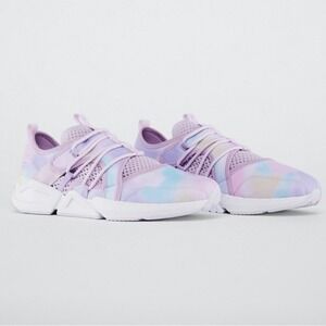 Fabletics Brookside Performance Sneaker in Orchard Tint Multi Tie Dye Size 9.5